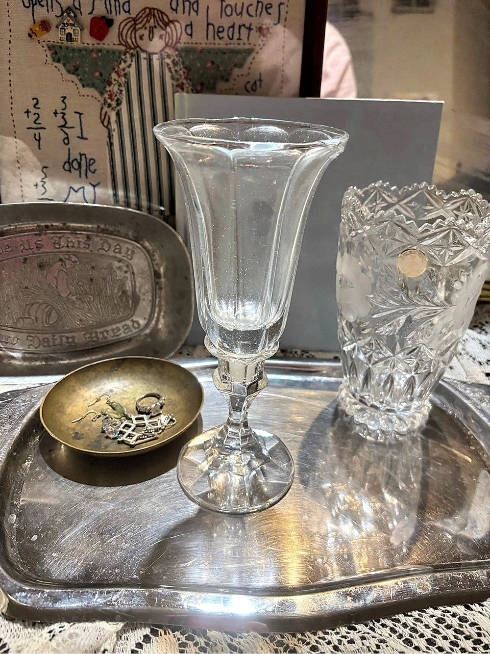 Vintage Clear Glass Paneled Petal Peg Votive Holder 🕯️ Chantilly Sconce Chimney